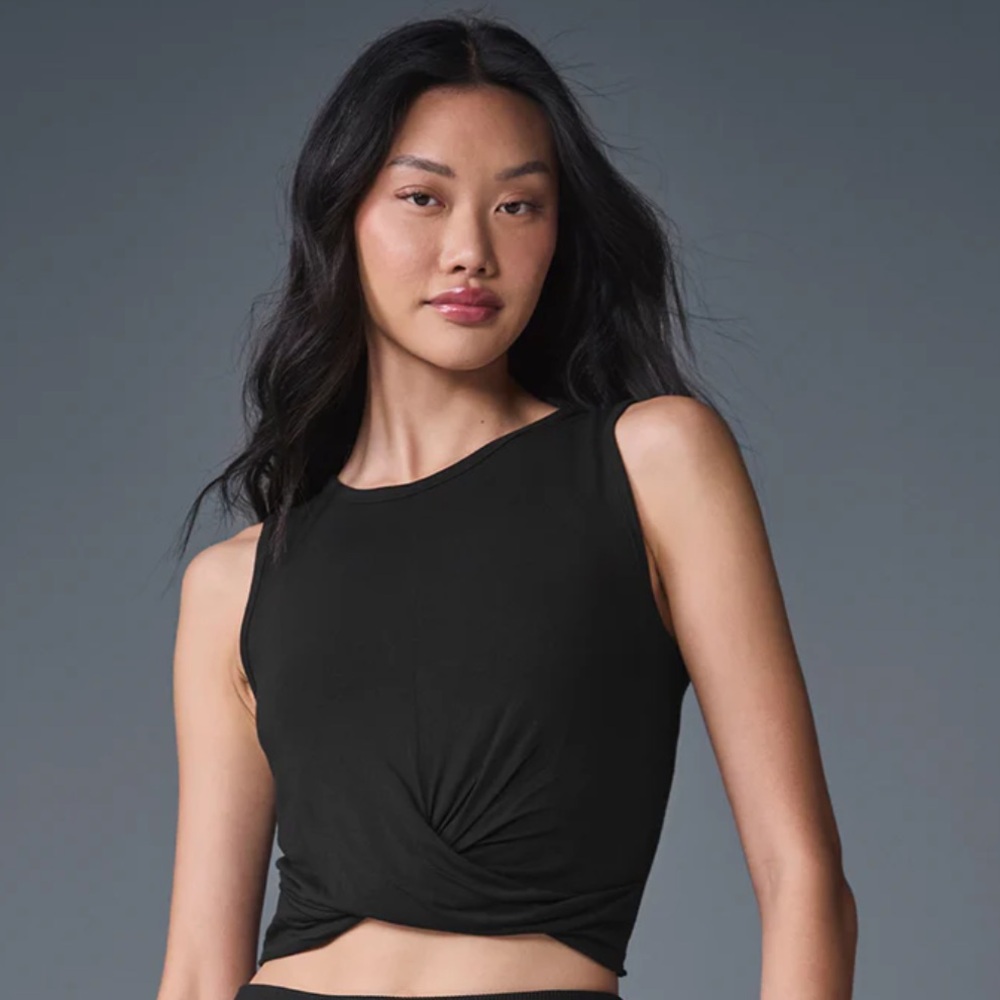 Alo Yoga | Cover Tank in Black